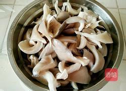 孜然平菇炒鸡蛋的做法图解1