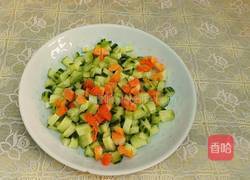 沙茶酱豆腐炒青瓜粒的做法图解2