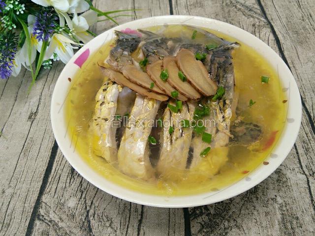 鲜美的鱼汤出锅了。