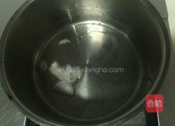 虾仁通心意面的做法图解4