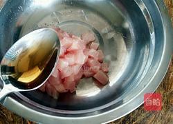 豌豆米炒肉丁的做法图解7