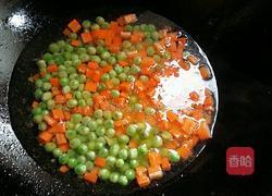 豌豆米炒肉丁的做法图解16
