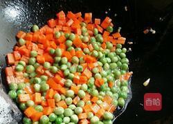 豌豆米炒肉丁的做法图解15