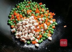 豌豆米炒肉丁的做法图解18