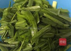 蒜苗炒香干的做法图解2