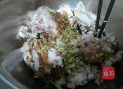 猪肉韭菜馅饼的做法图解3