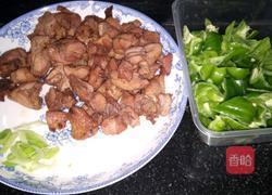 青椒鸡块的做法图解2