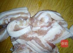 五花肉炒蒜苔的做法图解2