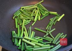 蒜苔土豆条的做法图解6