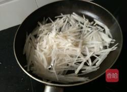 酸辣萝卜丝的做法图解3