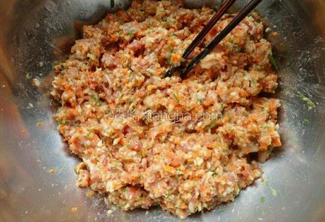  下手抓揉，使其完全均匀