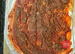 Illustration of how to make tomato sauce beef layer cake 6