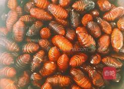 干煸蚕蛹的做法图解1