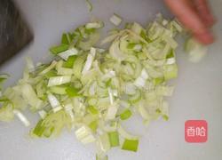 鸡蛋饼卷土豆丝儿的做法图解3