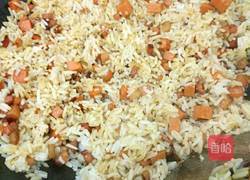 芥菜腊肉炒饭的做法图解15