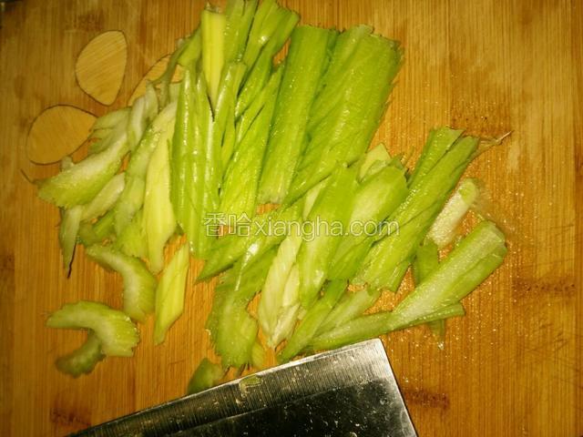 斜切成小片