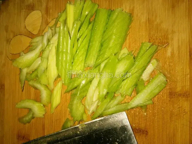 斜切成小片