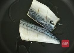 杭椒煎鲭鱼的做法图解1