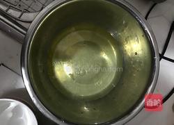 戚风蛋糕的做法图解4