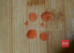 金鱼创意早餐的做法图解2