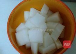红烧白萝卜的做法图解1
