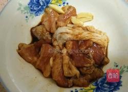 红烧肉烩茄子的做法图解1