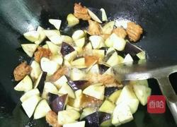 红烧肉烩茄子的做法图解6