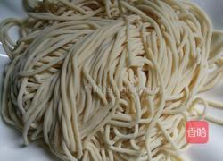 什锦鸡蛋炒面的做法图解1