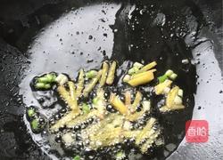 鸡胸肉炒黄花菜的做法图解5