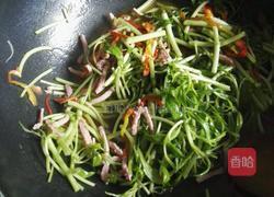 咸肉丝炒藜蒿的做法图解6