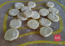 韭菜鸡蛋虾皮饺子的做法图解10