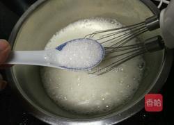 电饭煲戚风蛋糕的做法图解7