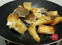 干煸椒盐鱼块的做法图解6