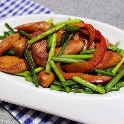 香肠炒蒜苔的做法[图]