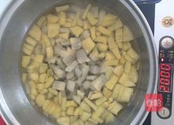 冰糖雪梨苹果糖水的做法图解3