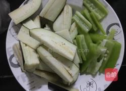 蚝油趴茄条的做法图解3