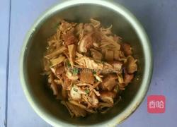 红烧扣肉焖笋干的做法图解5
