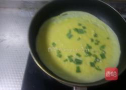 葱香鸡蛋饼的做法图解5