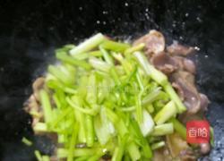 香芹炒鸭胗的做法图解6