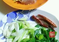 蒜苗炒肉片的做法图解3