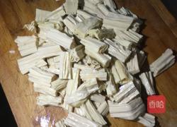 腐竹炒油菜的做法图解2