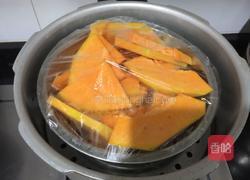 蒸南瓜饼的做法图解1
