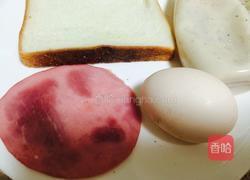 吐司火腿卷的做法图解1