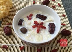 牛奶银耳红枣养颜汤的做法图解7