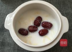 牛奶银耳红枣养颜汤的做法图解4