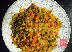 胡萝卜羊肉粒的做法图解5