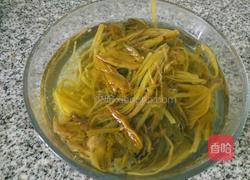 雪菜炒肉丝的做法图解1