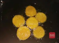 Illustration of how to make fried pumpkin cake 6