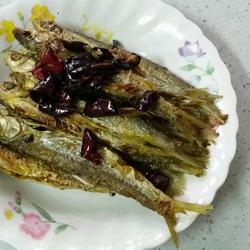 菜油煎洞庭湖油叼子鱼的做法[图]