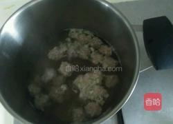 菠菜丸子汤的做法图解3